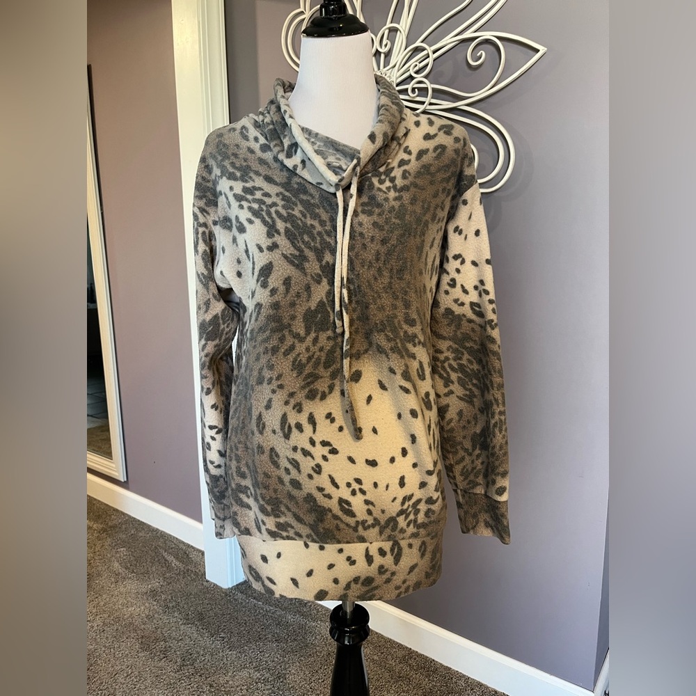 Venus Leopard Print Cowl Neck Thin Sweatshirt